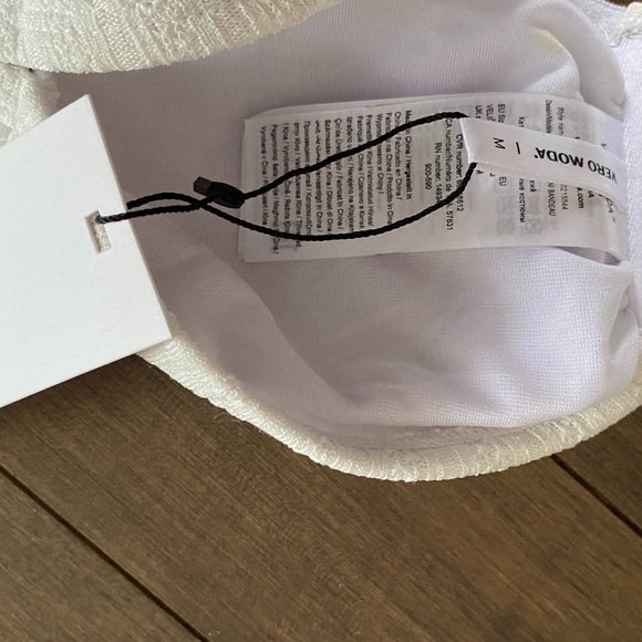 NWT Cute Vero Moda bikini top - Picture 4 of 5